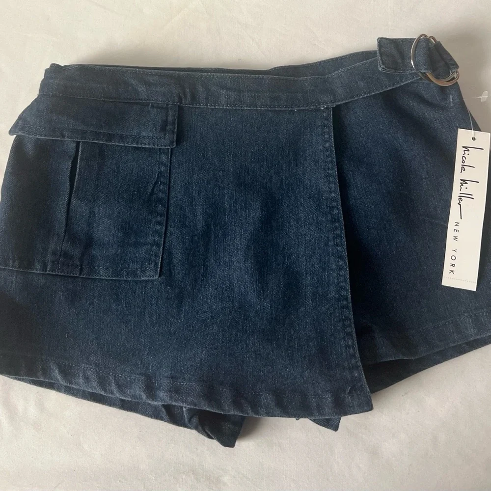 Sugar‎ and Summer Girl’s Chic Black Skirt with Buckle Pockets, Size L, NWOT